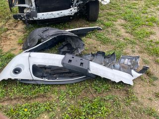 Vehicle Parts Image #2